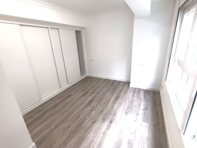 2 makuuhuone Asunto myytävänä paikassa Ferrol - 205 000 € (Ref: 9677061)