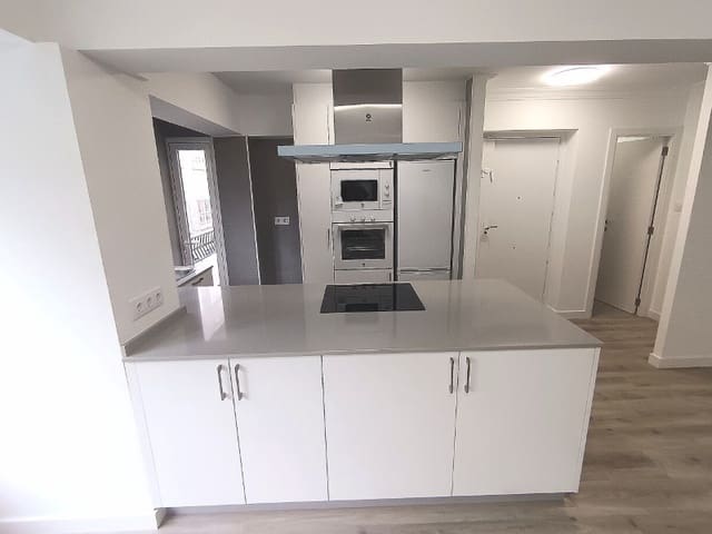 2 makuuhuone Asunto myytävänä paikassa Ferrol - 205 000 € (Ref: 9677061)