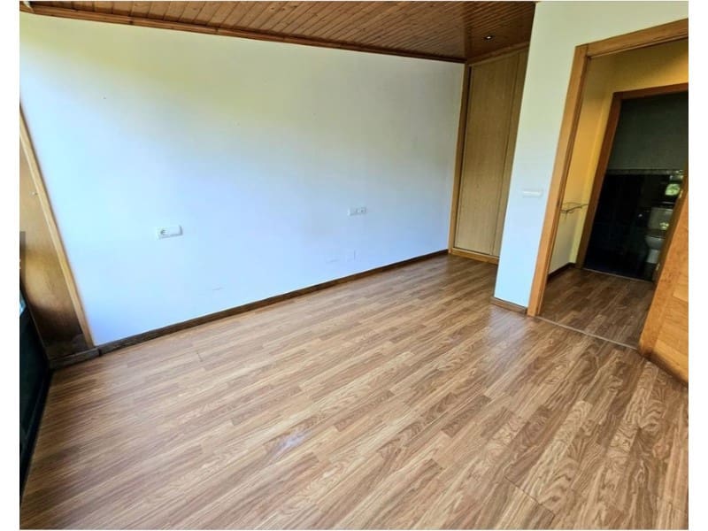 4 quarto Moradia Geminada para venda em A Pobra do Caraminal com garagem - 195 100 € (Ref: 9701486)