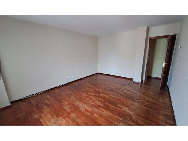 2 soveværelse Lejlighed til salg i A Coruna by med garage - € 260.000 (Ref: 9701487)