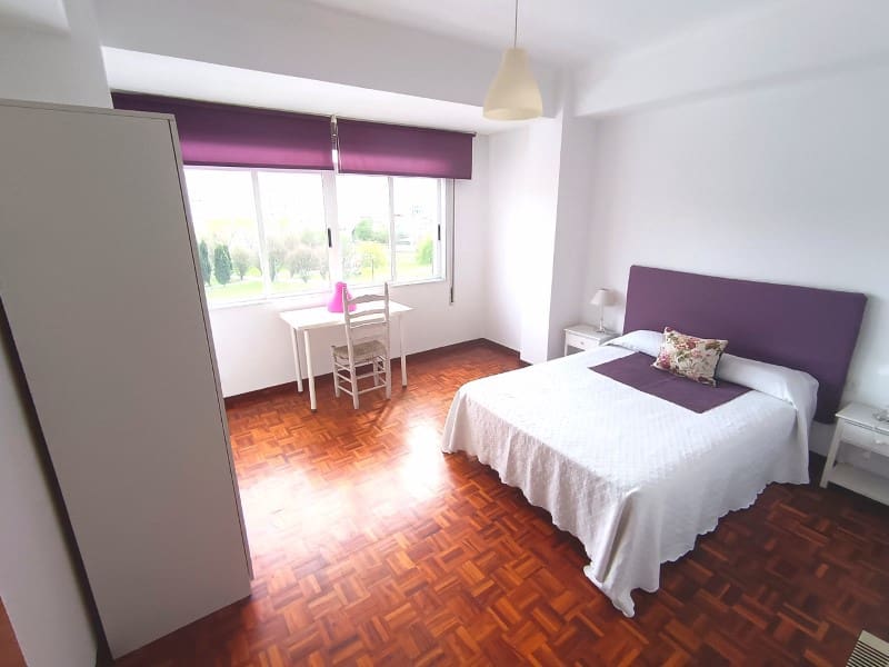 3 bedroom Flat for rent in Ferrol - € 700 (Ref: 9711819)