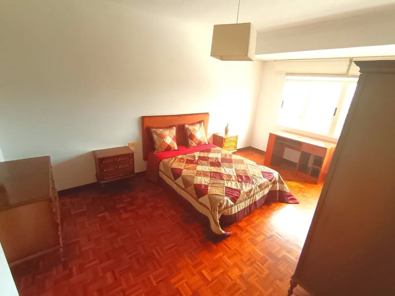 3 bedroom Flat for rent in Ferrol - € 700 (Ref: 9711819)