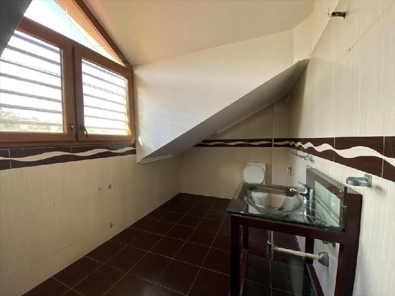 4 bedroom Villa for sale in Fisterra with garage - € 247,900 (Ref: 9714734)