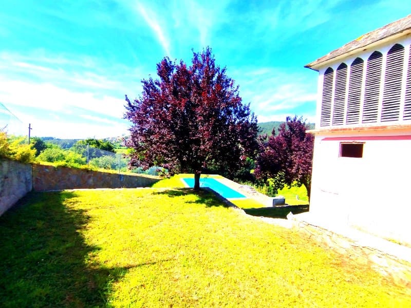 4 bedroom Villa for sale in Ferrol - € 297,000 (Ref: 9721485)