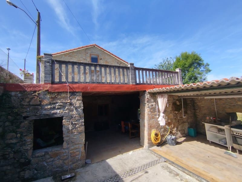 4 bedroom Villa for sale in Ferrol - € 297,000 (Ref: 9721485)