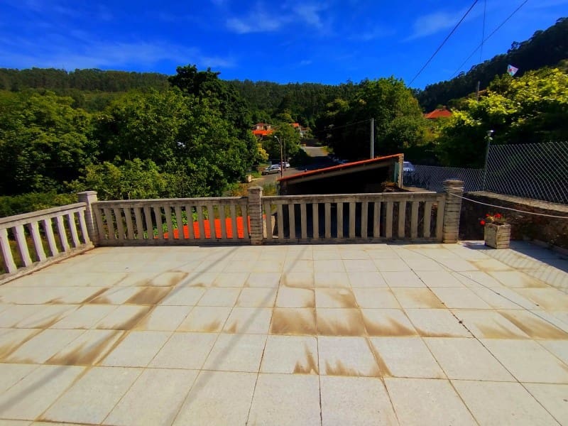 4 bedroom Villa for sale in Ferrol - € 297,000 (Ref: 9721485)