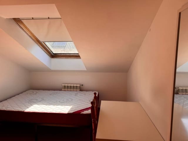 1 soveværelse Lejlighed til leje i Ferrol - € 550 (Ref: 9731884)