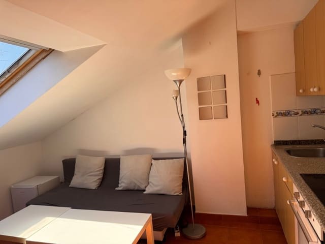 1 soveværelse Lejlighed til leje i Ferrol - € 550 (Ref: 9731884)