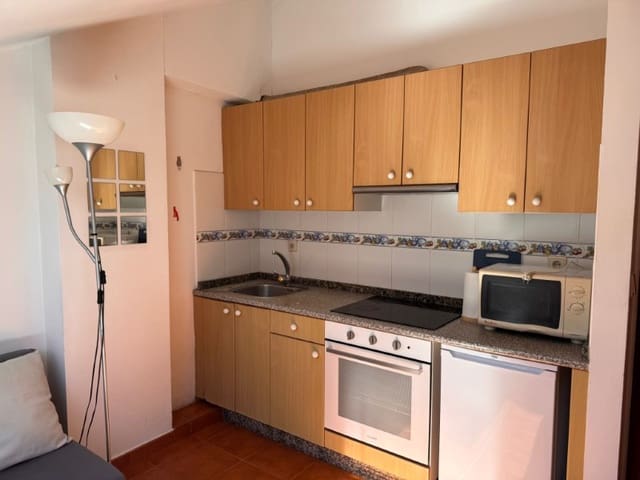 1 soveværelse Lejlighed til leje i Ferrol - € 550 (Ref: 9731884)