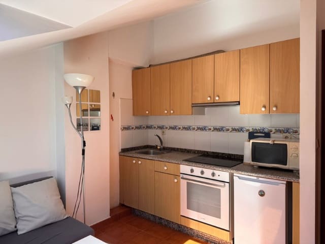 1 soveværelse Lejlighed til leje i Ferrol - € 550 (Ref: 9731884)