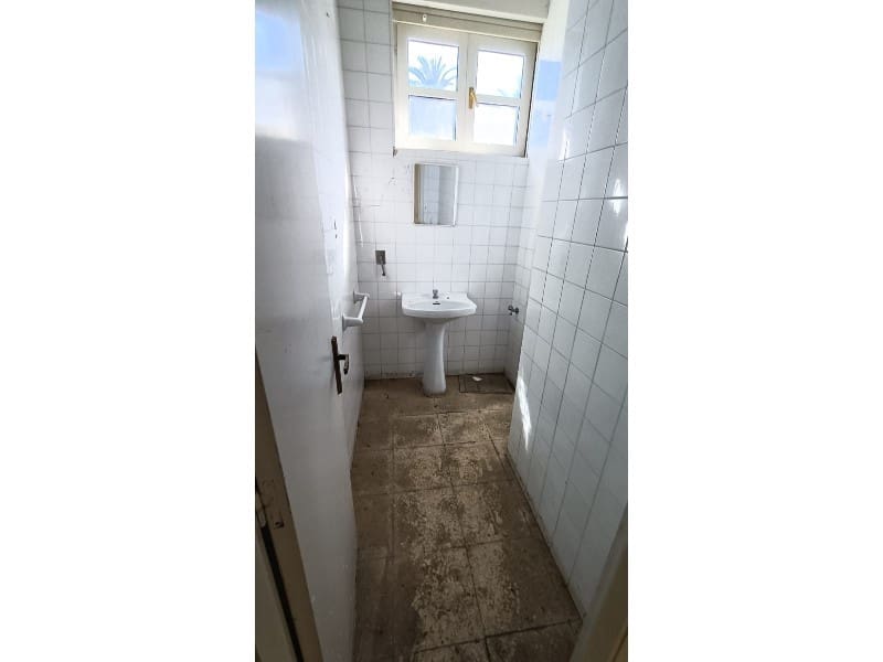 Commercial for sale in Somozas - € 30,000 (Ref: 9745255)