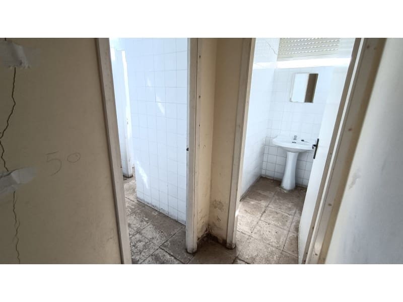 Commercial for sale in Somozas - € 30,000 (Ref: 9745255)