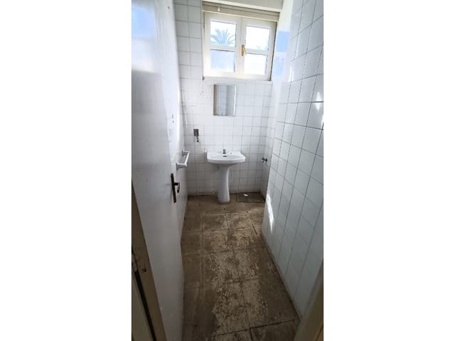 Commercieel te koop in Somozas - € 30.000 (Ref: 9745255)