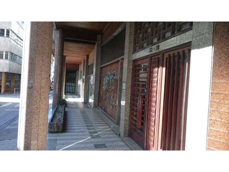 Commercial for sale in Ferrol - € 530,000 (Ref: 9788252)