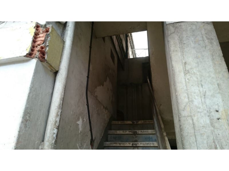 Commercial for sale in Ferrol - € 530,000 (Ref: 9788252)