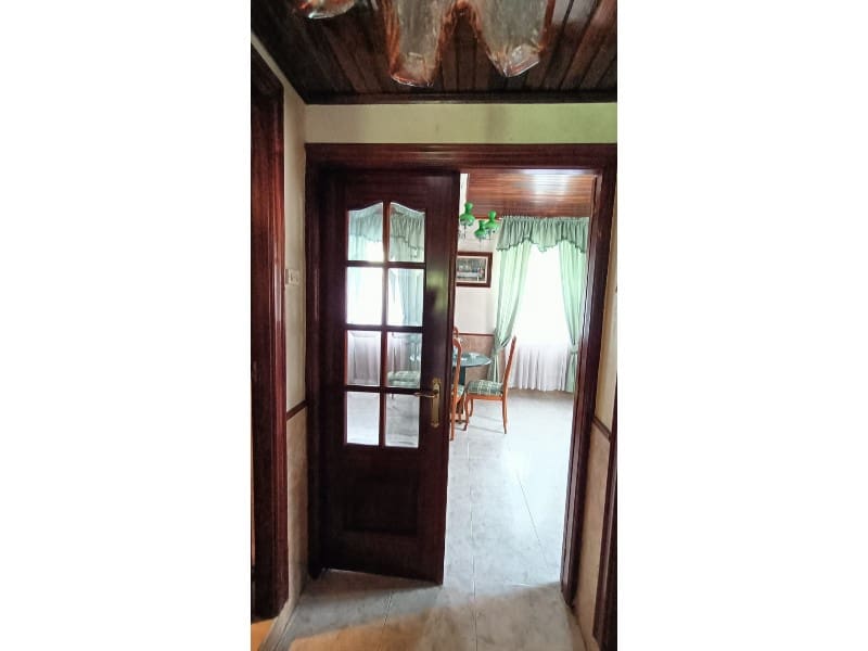 5 bedroom Townhouse for sale in Carino with garage - € 400,000 (Ref: 9788253)