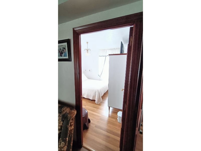 5 bedroom Townhouse for sale in Carino with garage - € 400,000 (Ref: 9788253)