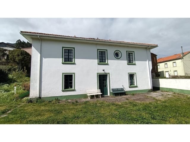 5 soveværelse Byhus til salg i Cariño med garage - € 400.000 (Ref: 9788253)