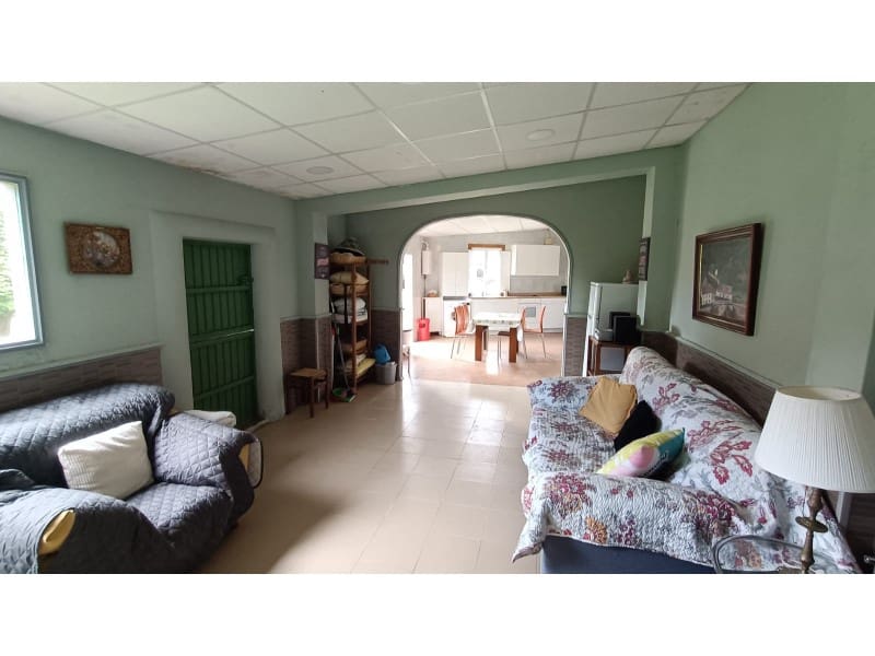 5 bedroom Townhouse for sale in Carino with garage - € 400,000 (Ref: 9788253)