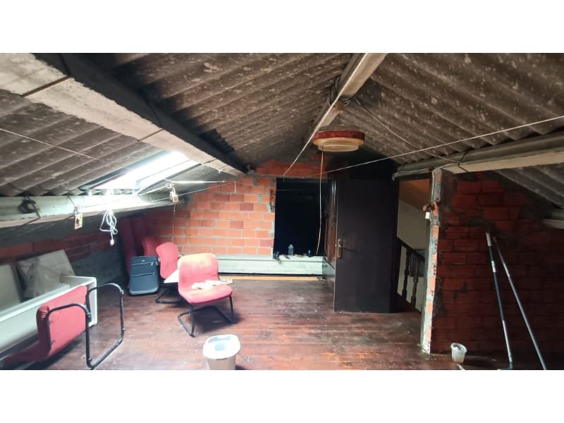 5 bedroom Townhouse for sale in Carino with garage - € 400,000 (Ref: 9788253)