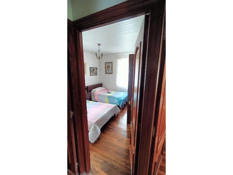 5 bedroom Townhouse for sale in Carino with garage - € 400,000 (Ref: 9788253)