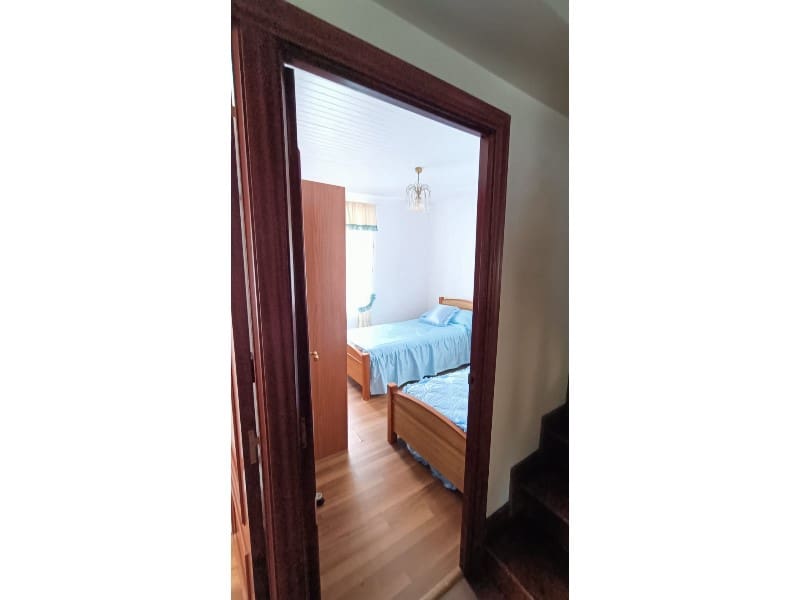 5 bedroom Townhouse for sale in Carino with garage - € 400,000 (Ref: 9788253)