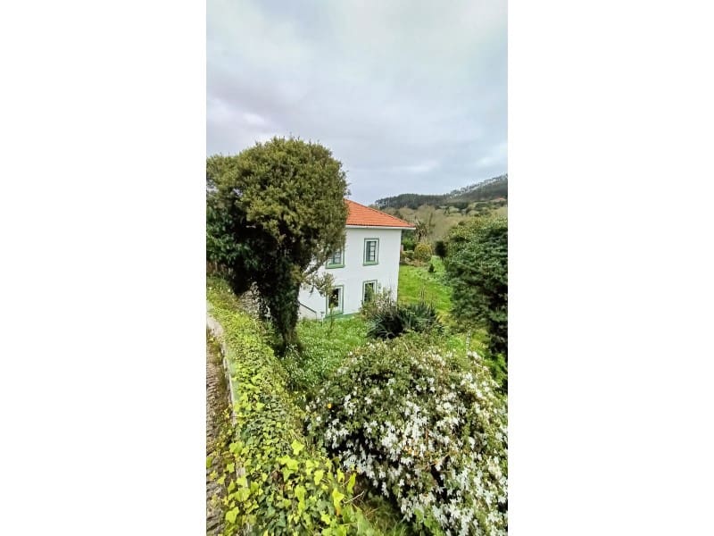 5 bedroom Townhouse for sale in Carino with garage - € 400,000 (Ref: 9788253)