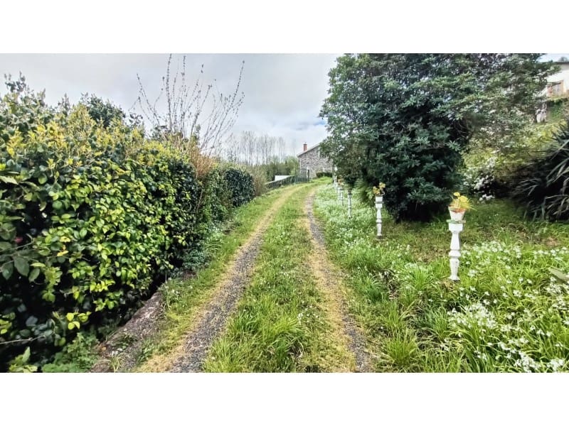 5 bedroom Townhouse for sale in Carino with garage - € 400,000 (Ref: 9788253)