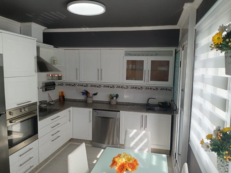 3 bedroom Flat for rent in Ferrol - € 900 (Ref: 9836193)