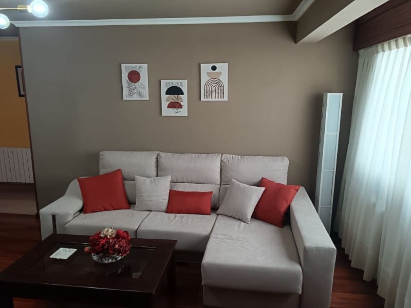 3 bedroom Flat for rent in Ferrol - € 900 (Ref: 9836193)