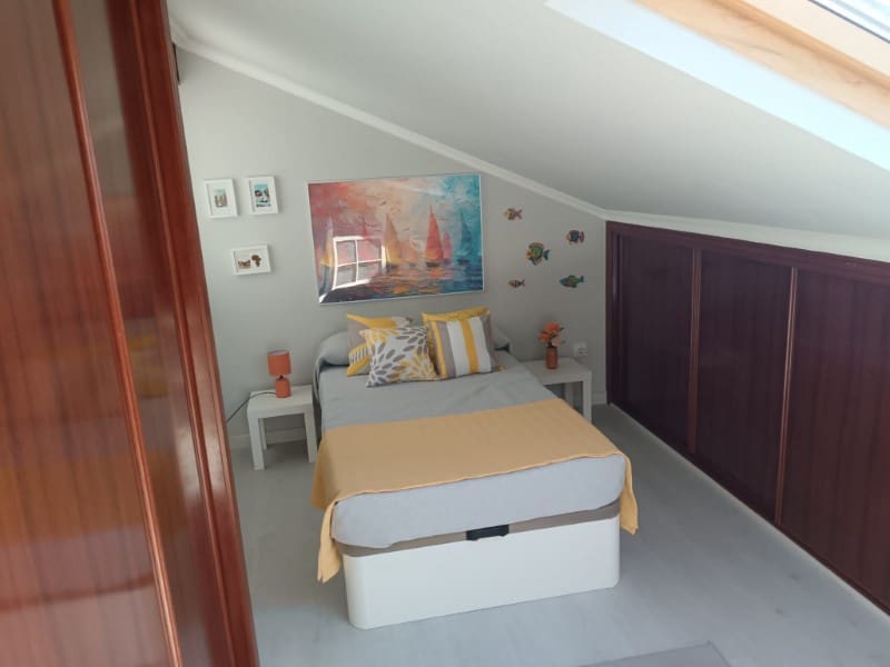 3 bedroom Flat for rent in Ferrol - € 900 (Ref: 9836193)