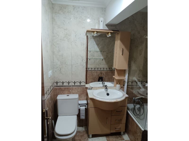 3 bedroom Flat for rent in Ferrol - € 900 (Ref: 9836193)