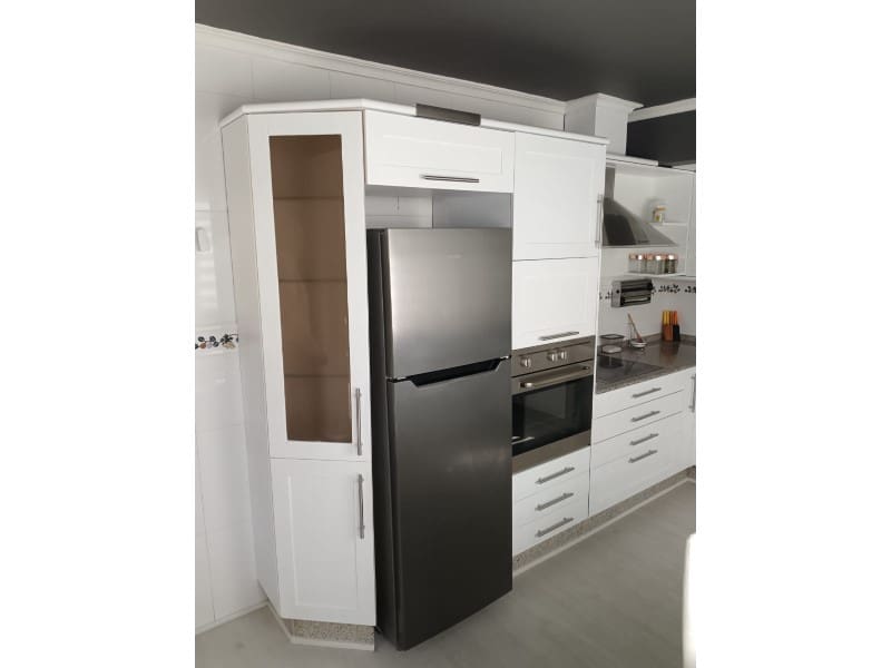 3 bedroom Flat for rent in Ferrol - € 900 (Ref: 9836193)