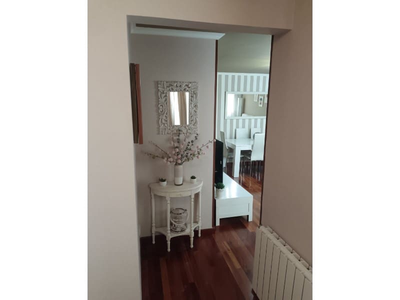 3 bedroom Flat for rent in Ferrol - € 900 (Ref: 9836193)