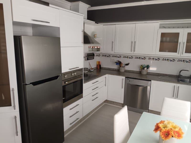3 bedroom Flat for rent in Ferrol - € 900 (Ref: 9836193)