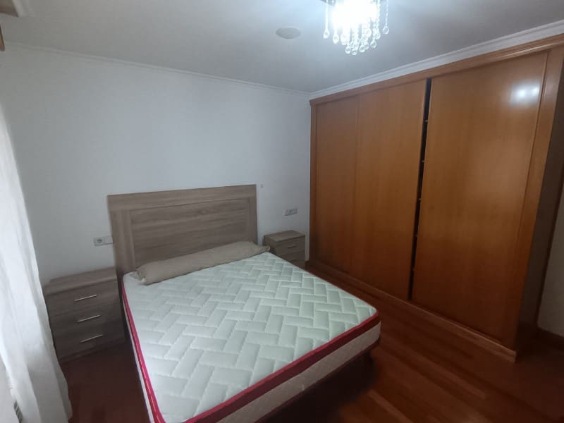 2 bedroom Flat for rent in Ferrol - € 700 (Ref: 9912754)