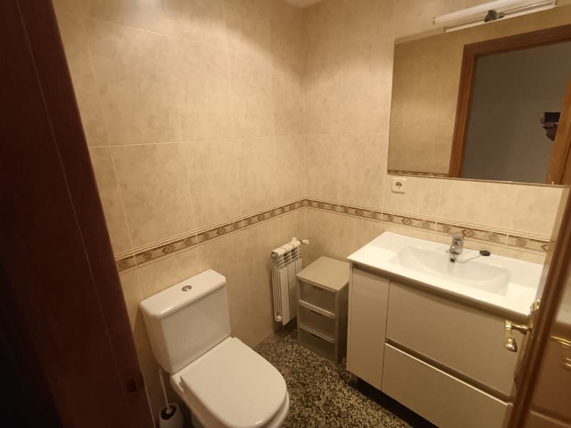 2 bedroom Flat for rent in Ferrol - € 700 (Ref: 9912754)