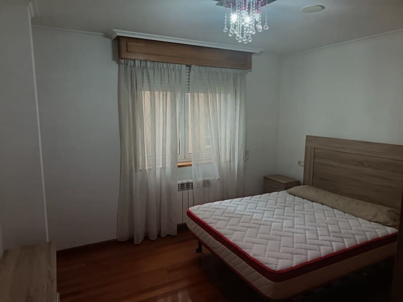 2 bedroom Flat for rent in Ferrol - € 700 (Ref: 9912754)