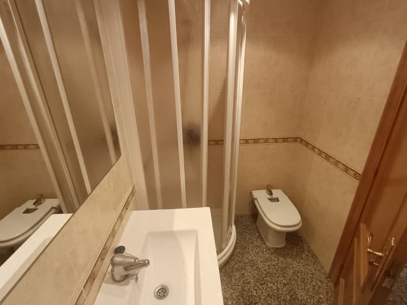 2 bedroom Flat for rent in Ferrol - € 700 (Ref: 9912754)