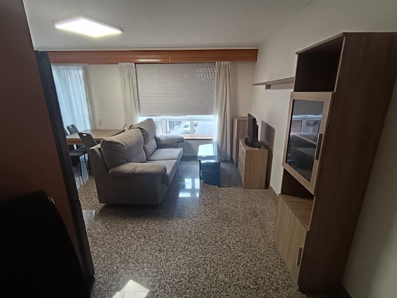 2 bedroom Flat for rent in Ferrol - € 700 (Ref: 9912754)