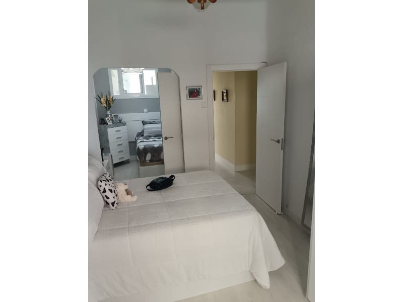 2 bedroom Flat for sale in Ferrol - € 83,500 (Ref: 9922260)