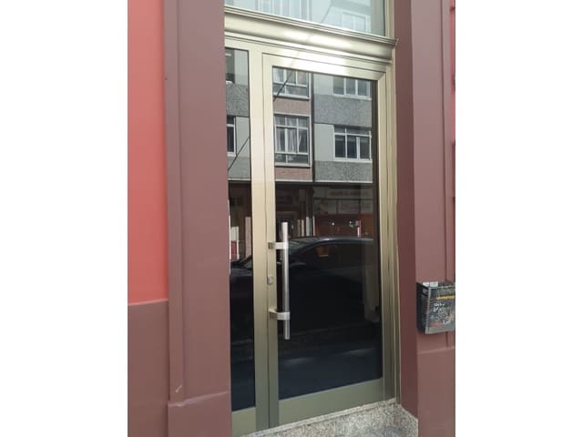 2 bedroom Flat for sale in Ferrol - € 83,500 (Ref: 9922260)