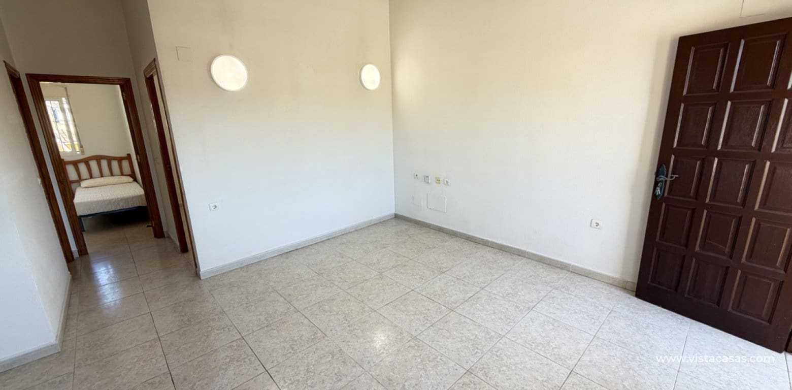 2 bedroom Apartment for sale in Villamartin with pool - € 139,995 (Ref: 10000574)