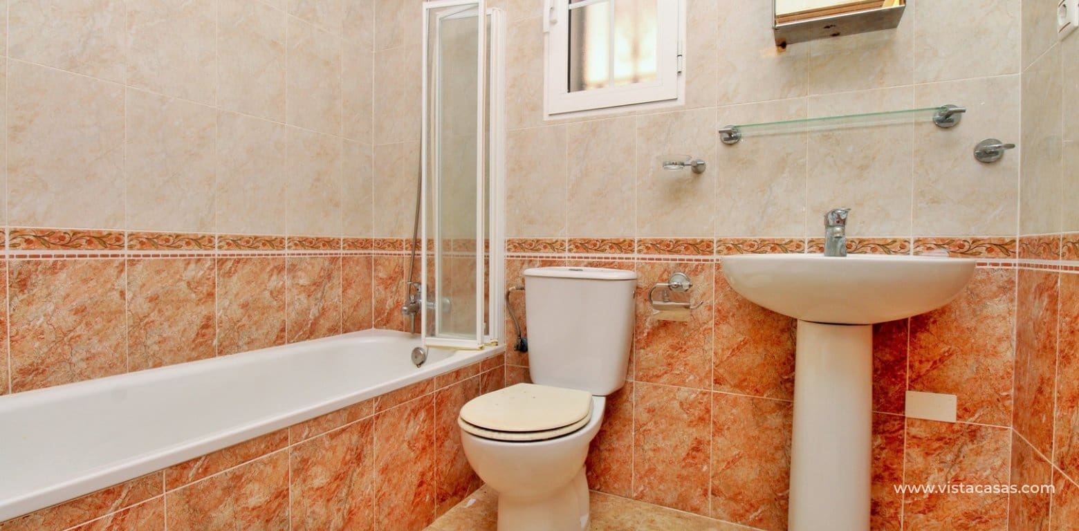 3 soveværelse Byhus til salg i Villamartin med swimmingpool garage - € 199.950 (Ref: 10004644)
