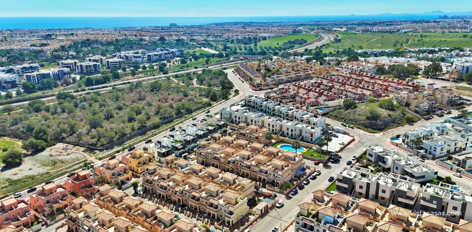 3 soveværelse Byhus til salg i Villamartin med swimmingpool garage - € 199.950 (Ref: 10004644)