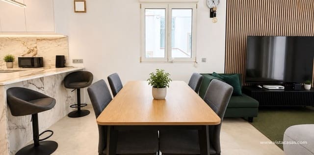 3 soverom Villa til salgs i Villamartin, Orihuela med svømmebasseng garasje - € 524 995 (Ref: 10006127)