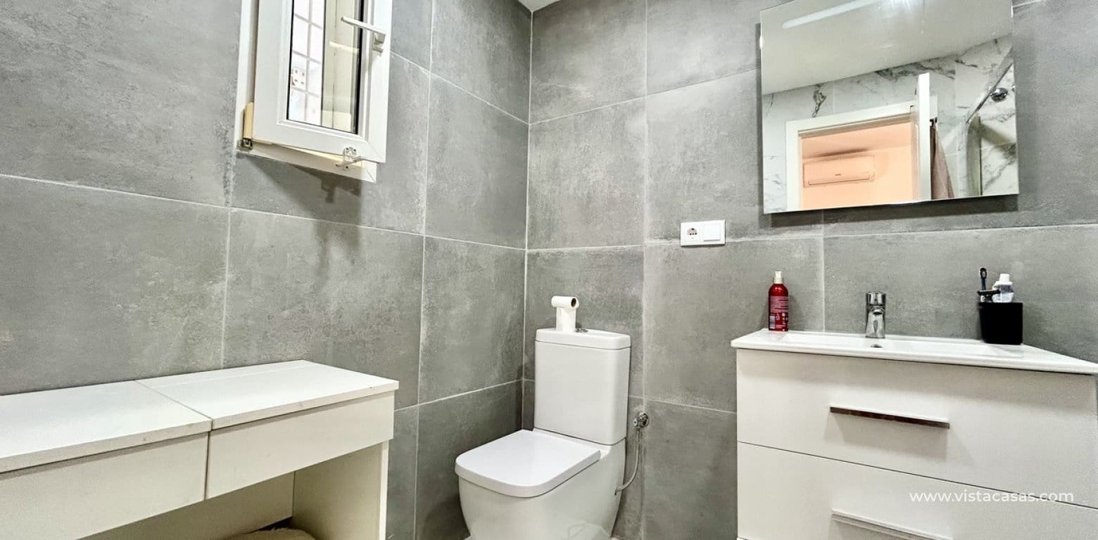 3 soverom Villa til salgs i Villamartin med svømmebasseng garasje - € 524 995 (Ref: 10006127)