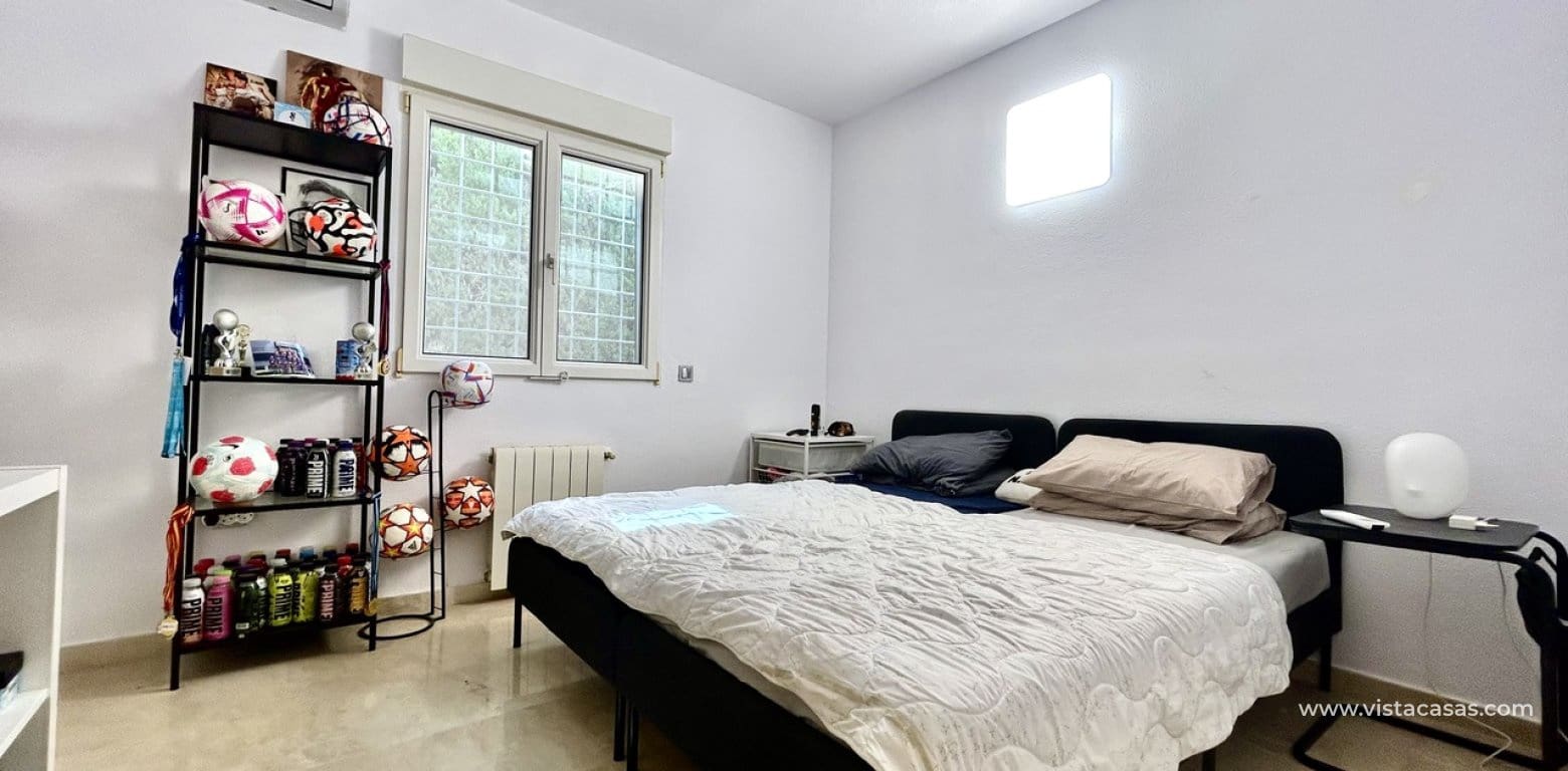 3 soverom Villa til salgs i Villamartin med svømmebasseng garasje - € 524 995 (Ref: 10006127)