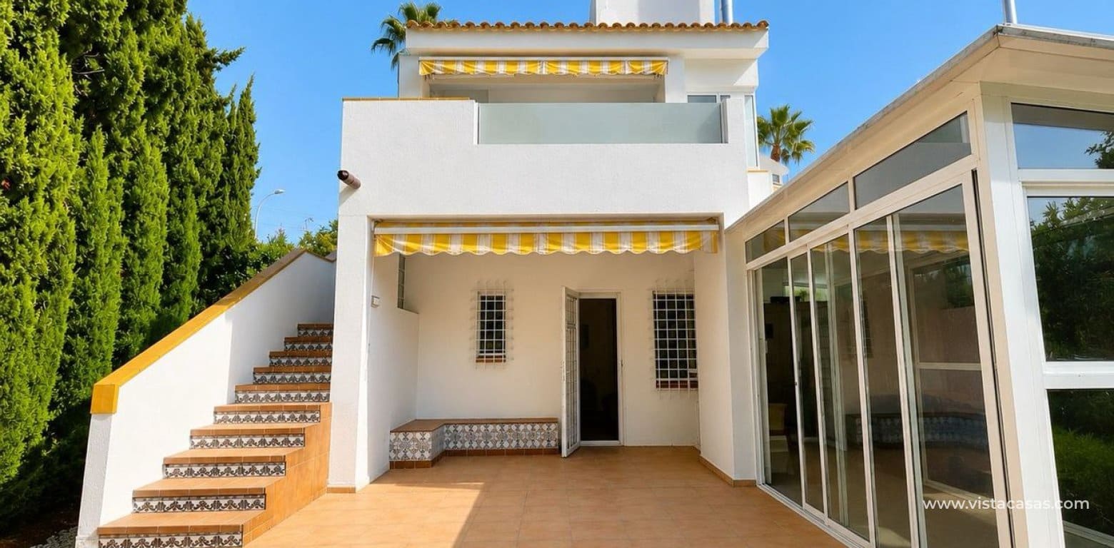3 soverom Villa til salgs i Villamartin med svømmebasseng garasje - € 524 995 (Ref: 10006127)