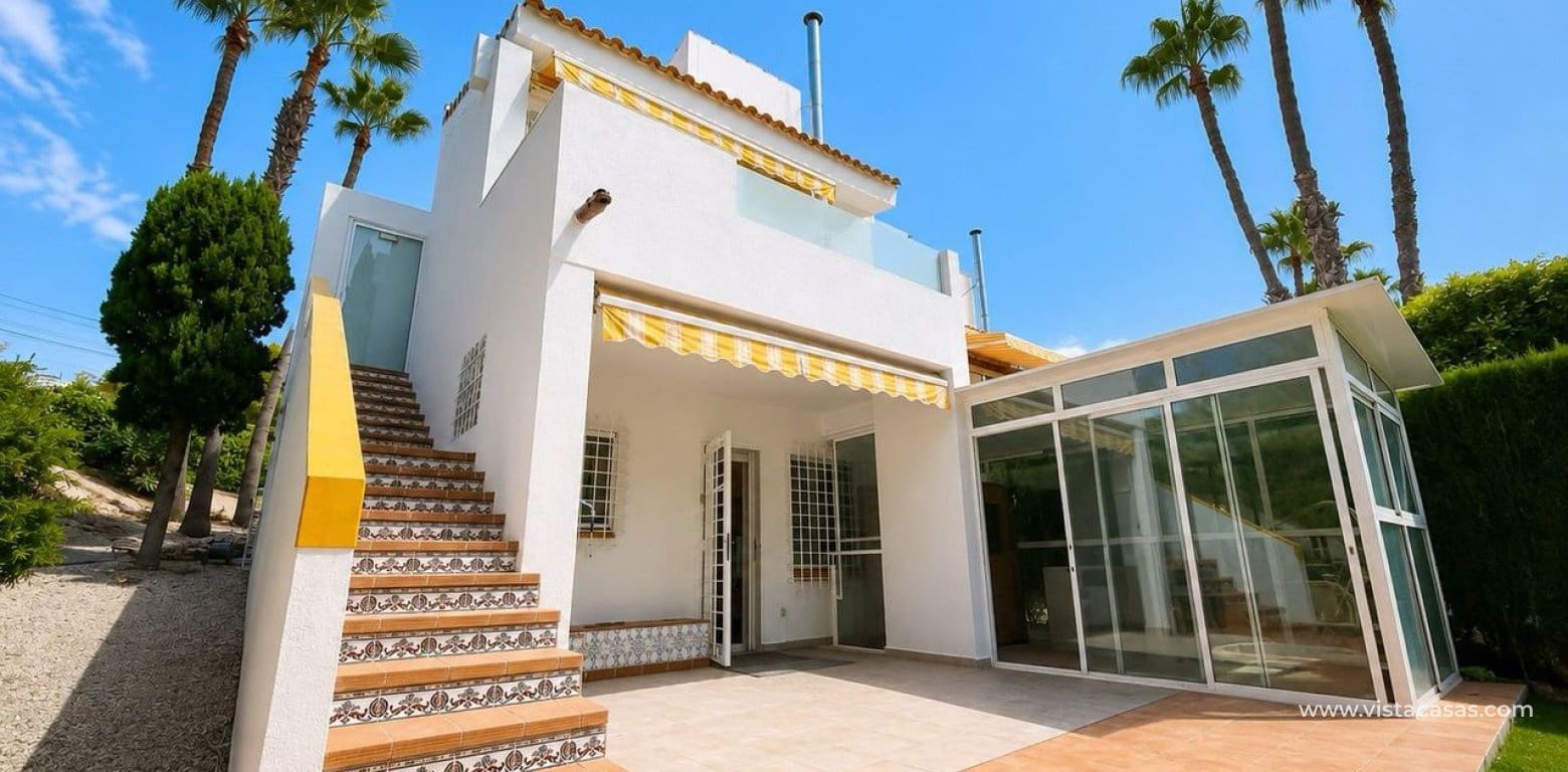 3 soverom Villa til salgs i Villamartin med svømmebasseng garasje - € 524 995 (Ref: 10006127)